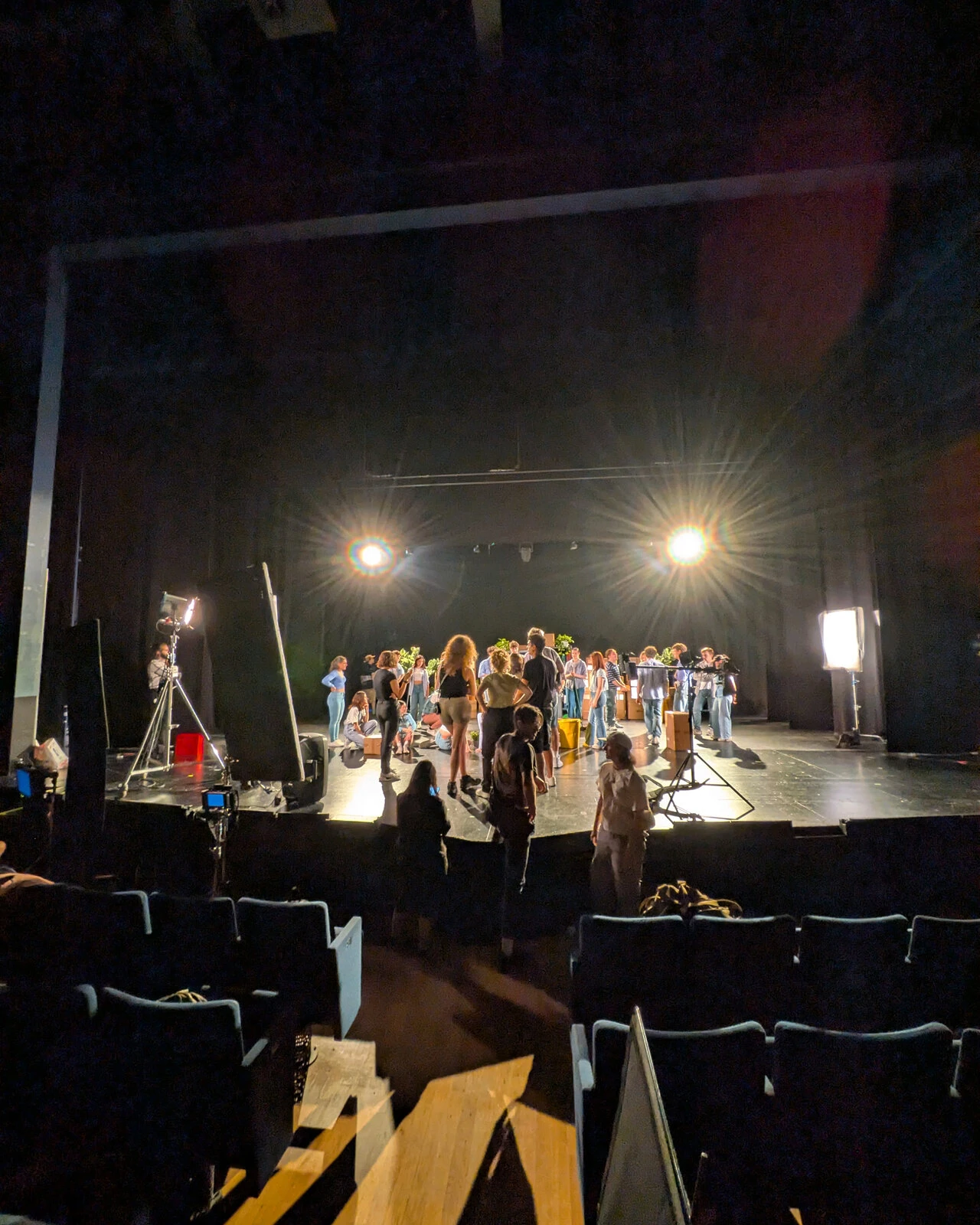 Riprese della sequenza musicale in teatro